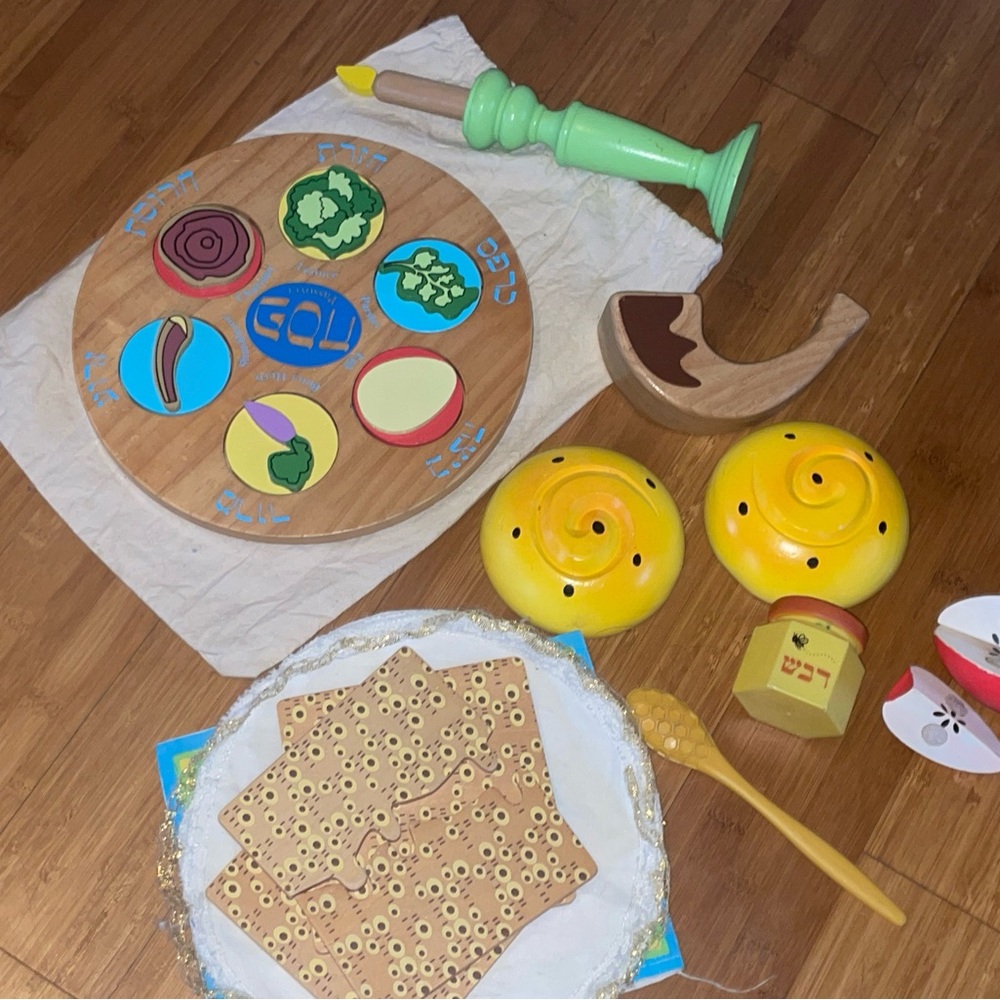 Colorful Wooden Passover Seder Set